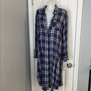 FREE PRESS BLUE PLAID LONG SLEEVE BUTTON DOWN DUSTER OR DRESS SHIRT SZ MED